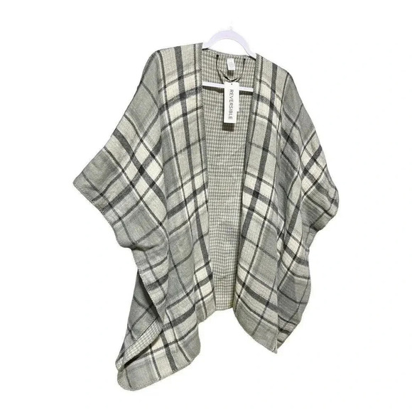 NWT Gray Blanket Wrap Shawl Poncho Cape One Size OS Reversible Fleece Womens - Picture 2 of 7